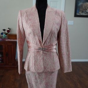 Kay Unger 2 piece skirt suit
